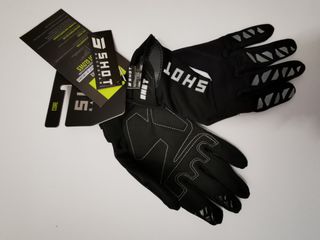 Talla S y XS.  Guantes enduro/cross marca shot. 