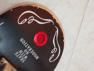 Skate con ruedas de longboard