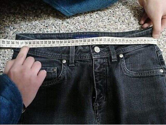 Trussardi jeans nero da donna, modello capri