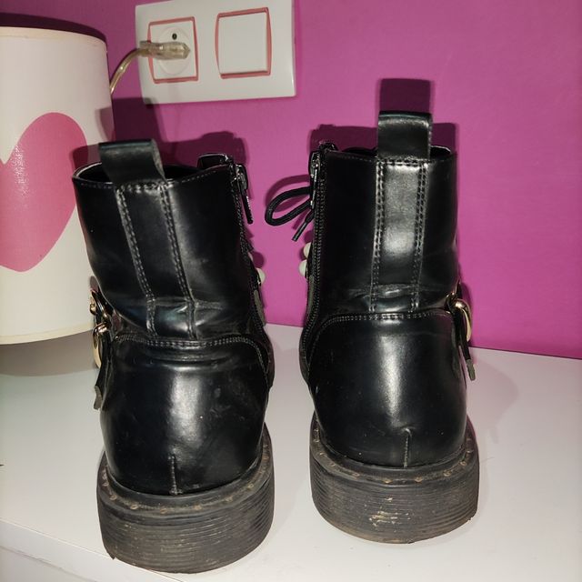 Botas; Botines militares; abalorios; hebillas;N"40