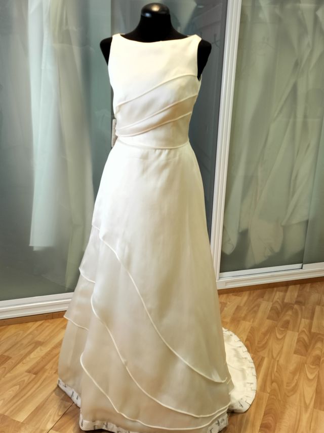 vestido de novia escote cerrado