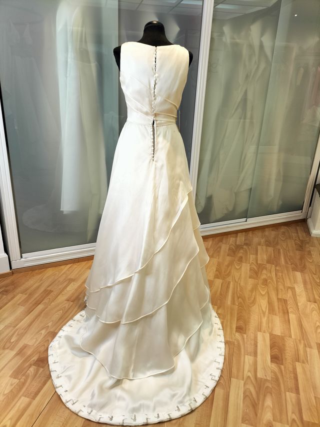 vestido de novia escote cerrado
