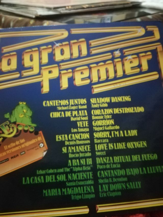 Disco La gran Premier de año 1977