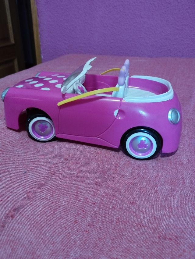 Muñecos de Minnie, Mickey, Pluto, Goofy.