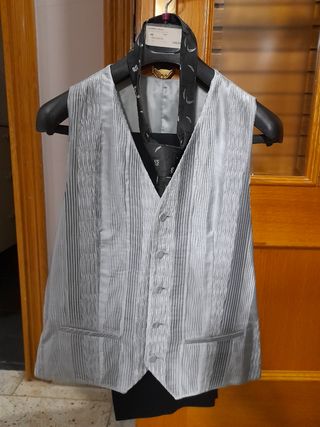 traje completo novio