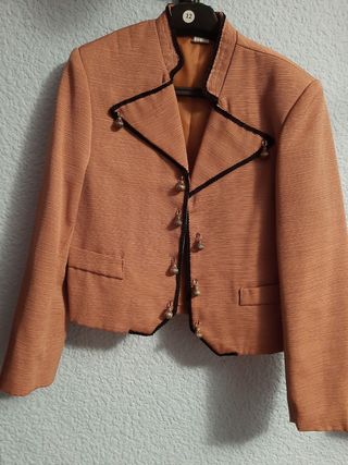 Traje torrentí niño