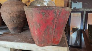 Recipientes para vendimia de chapa antiguos