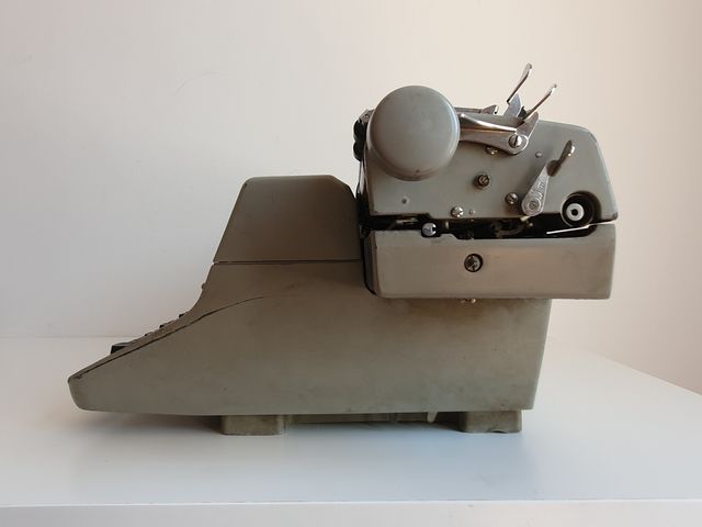 RARA Máquina de escribir FACIT T2 Años 60-70