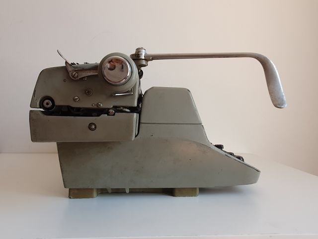 RARA Máquina de escribir FACIT T2 Años 60-70