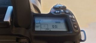 camara reflex D80(repuestos) y objetivos