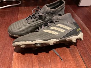 Botas tacos fútbol Adidas talla 35,5