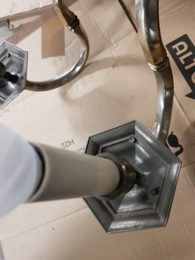 Due lampadari antichi