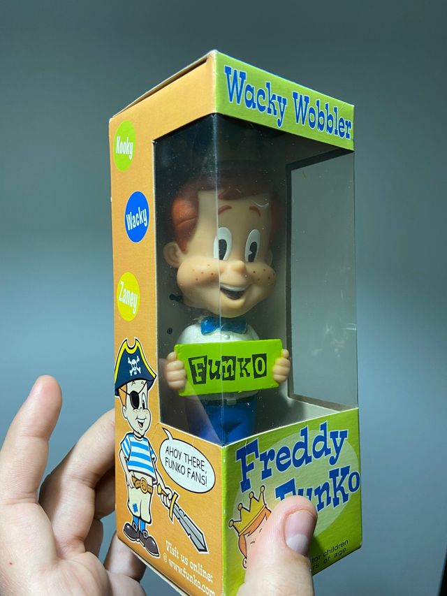 Wacky Wobbler Freddy Funko 2002