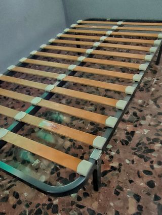 Colchón y somier con cabecero 90x 1,80