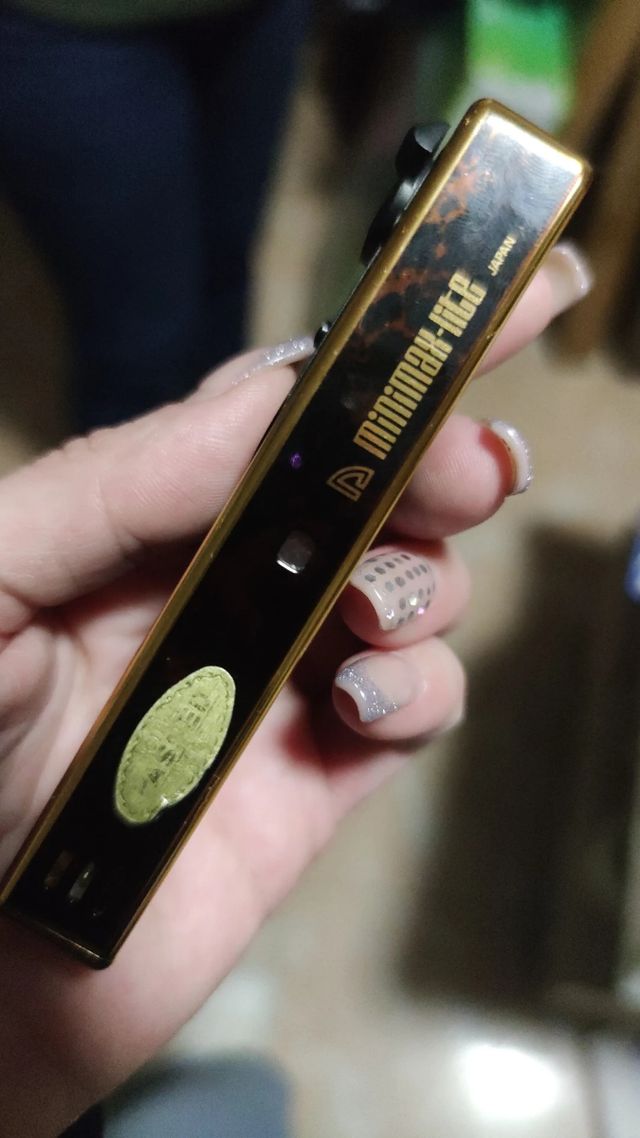 Cámara vintage con encendedor electrónico Minimax-