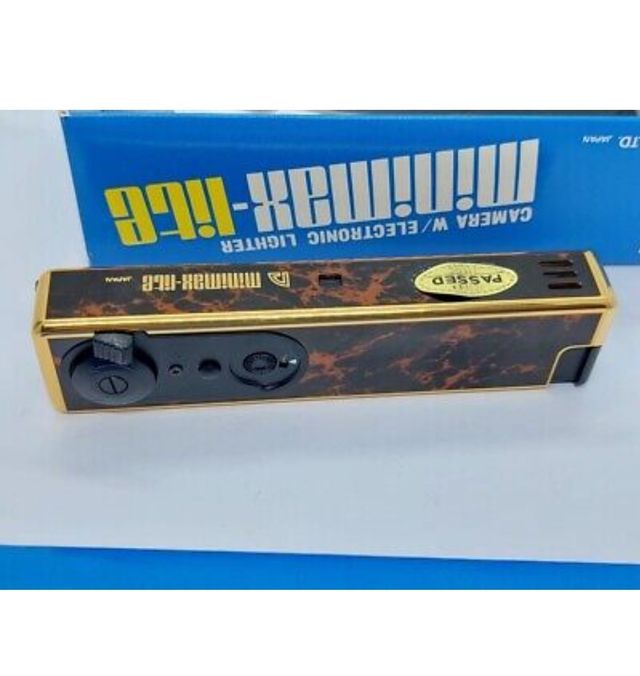Cámara vintage con encendedor electrónico Minimax-