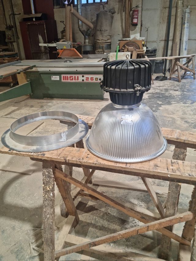 9 lamparas industriales de segunda mano por 50 EUR en Logroño en WALLAPOP