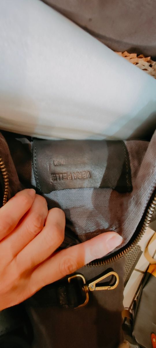 BOLSO de cuero italiano ,nuevo