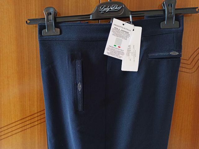 Pantaloni blu di ottima qualità