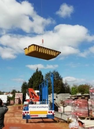 Piscina de poliéster y fibra de vidrio