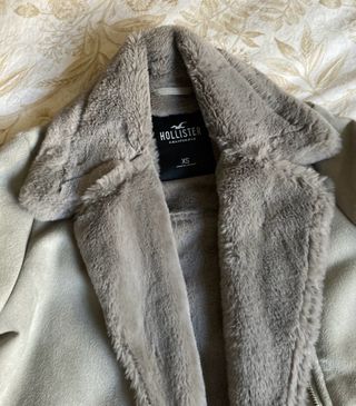 Abrigo corto Hollister