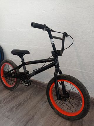 BICICLETA STOLEN NIPPER