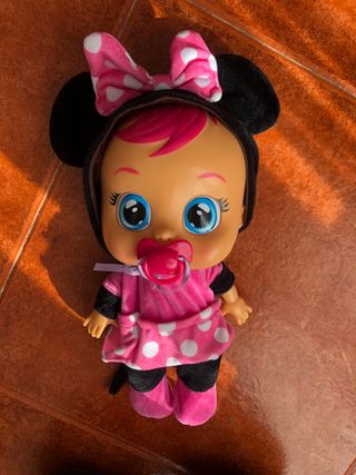 Bebe llorón grande minnie mouse