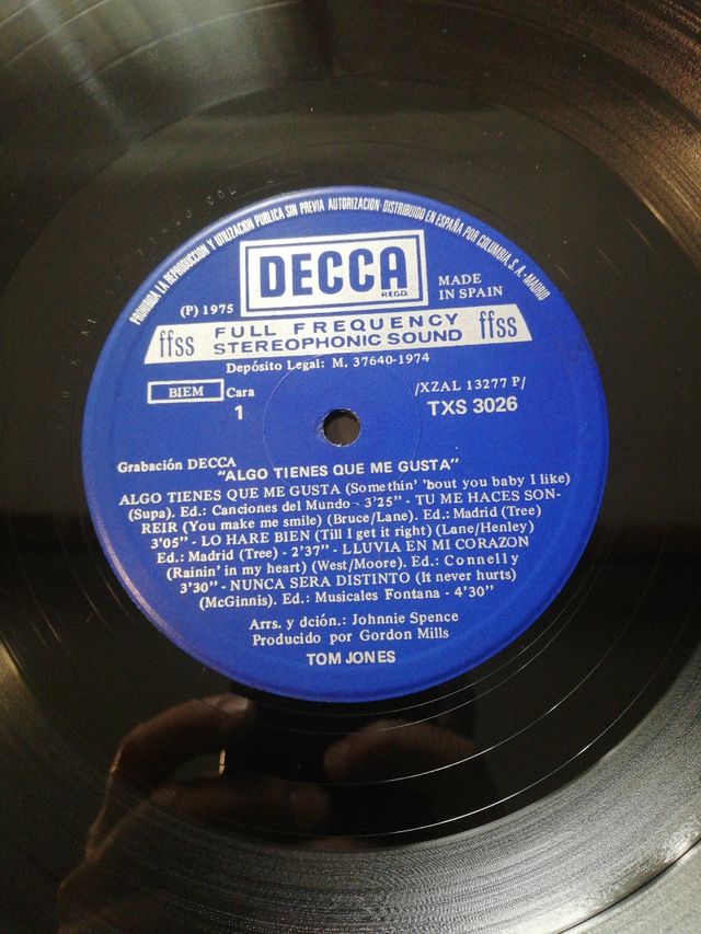 tom jones algo tienes que me gusta