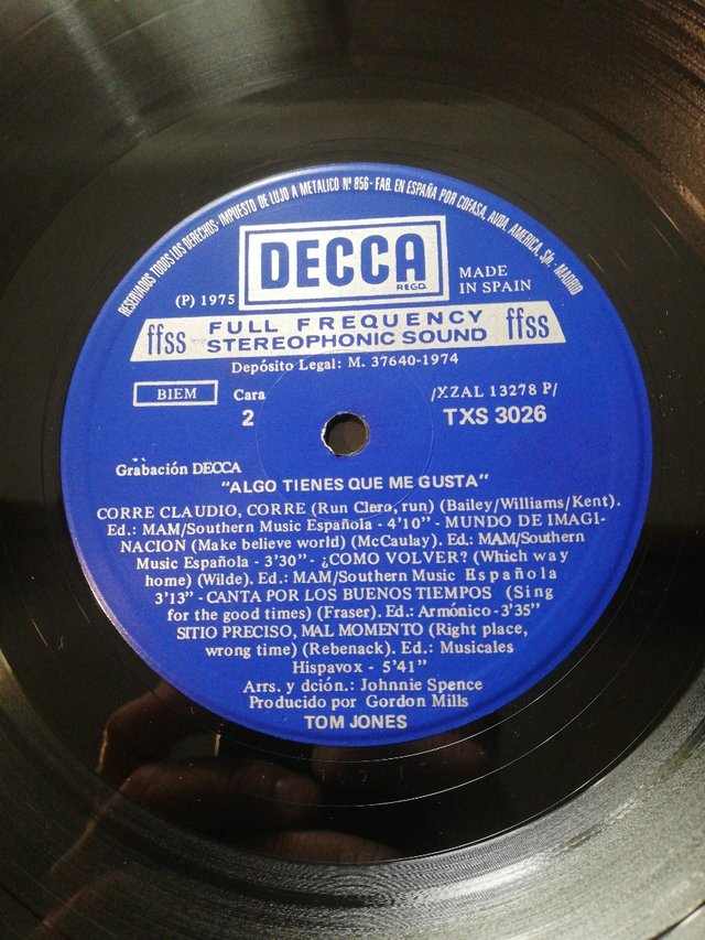 tom jones algo tienes que me gusta