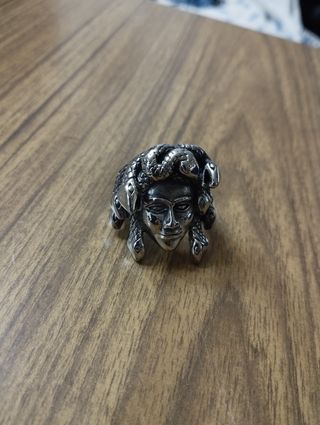 Anillo Medusa Nuevo