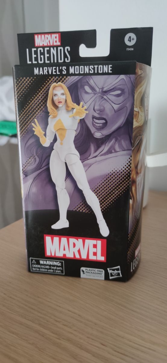 MARVEL LEGENDS MOONSTONE