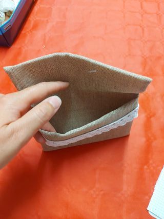 sacchettino beige di stoffa per picnic