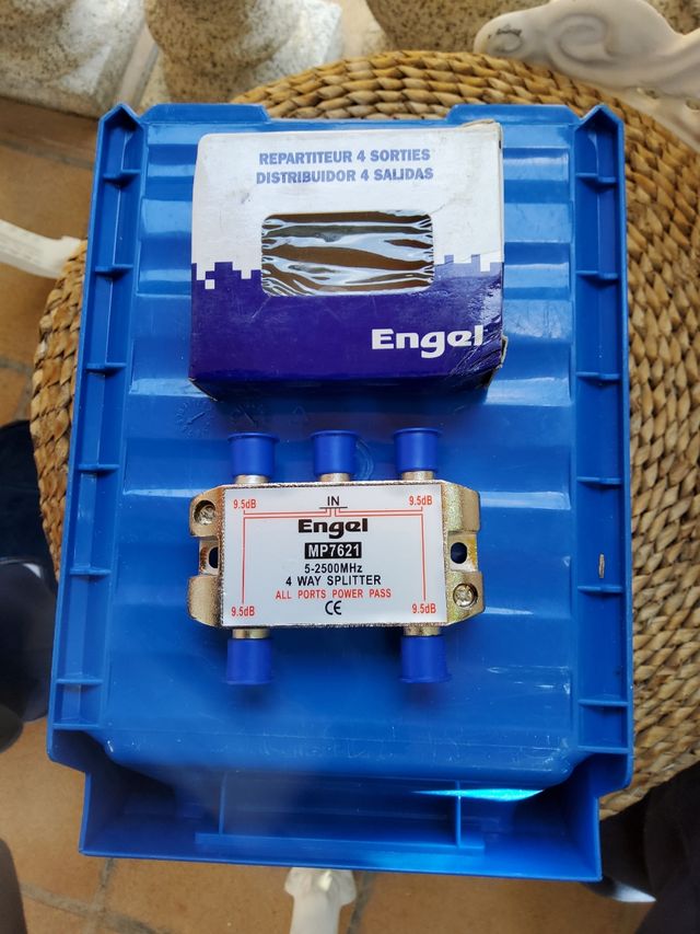 4 REPARTIDOR 4 SALIDAS ENGEL MP-7621