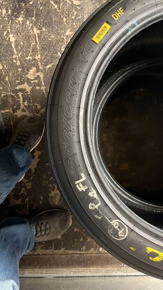 Neumatico Slicks de Circuito Michelin