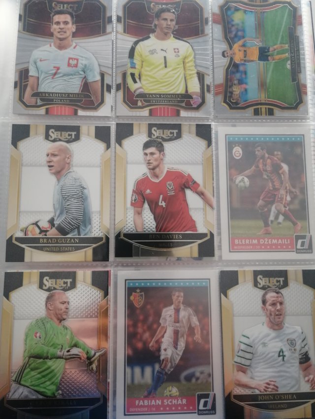 LOTE 50 CARTAS FÚTBOL ALEATORIO.