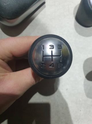 GUARNECIDOS Y POMOS PALANCA CAMBIOS VARIOS