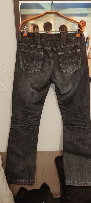 pantalones chica motera