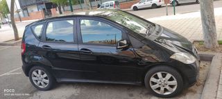 vendo o cambio por furgoneta mercedes benz A 180 A180 2009