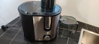 Preciosa Licuadora como nueva