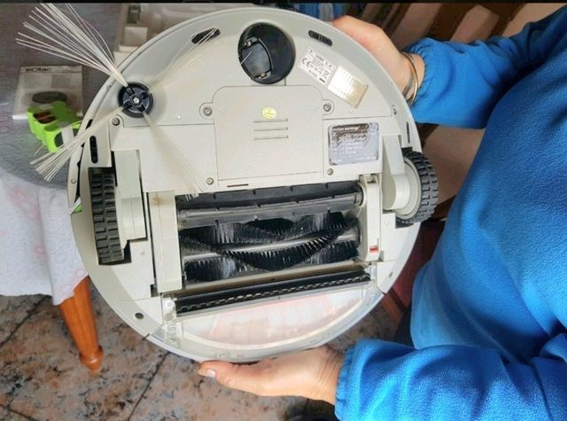Robot aspirador Solac tipo rumba