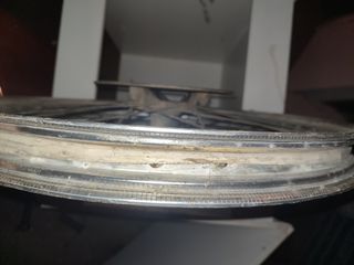 llanta moto de 53 de diametro y 5 cm de grosor 