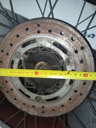 llanta moto de 53 de diametro y 5 cm de grosor 