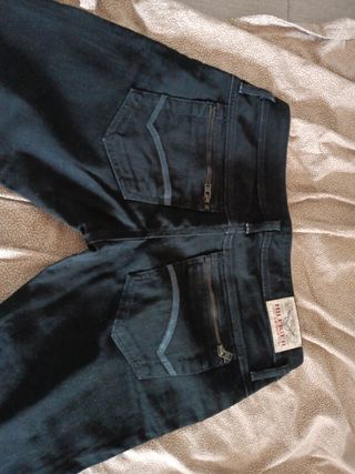 Pantalón tomi Hilfiger 