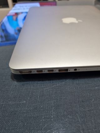 ordenador portátil Macbook pro  i5 doble núcleo 