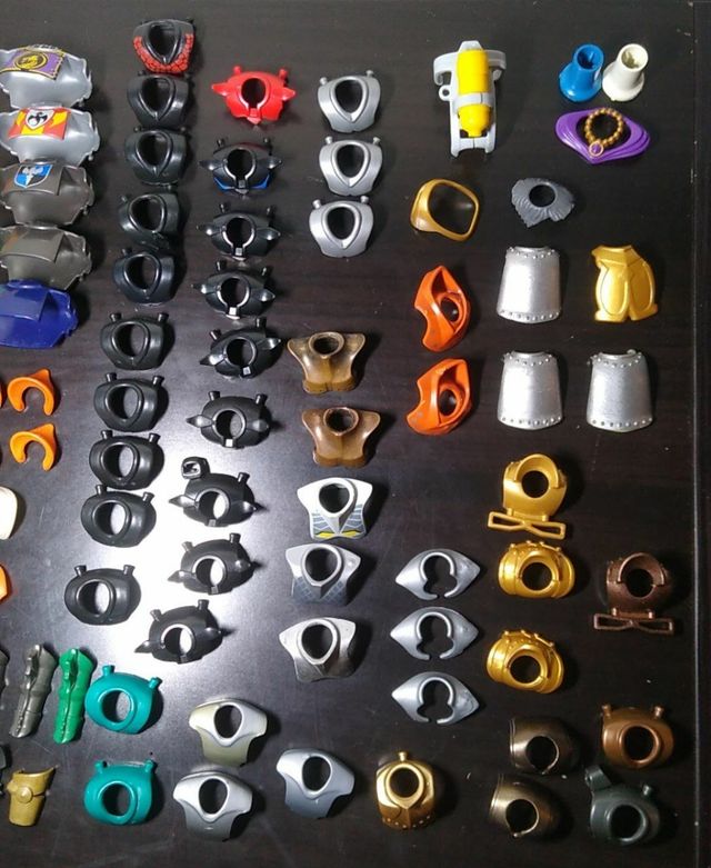 Playmobil cuellos y armaduras PRECIO POR UNIDAD