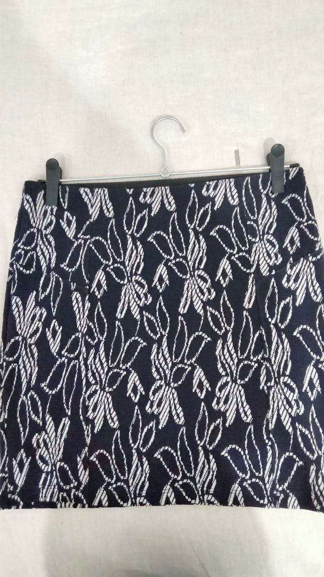 minifalda de stradivarius talla m