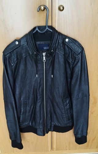Chaqueta hombre de cuero de Zara