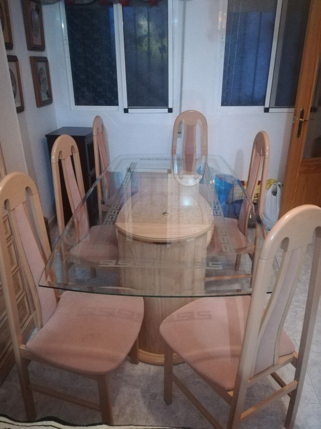 Conjunto mesa comedor y 6 sillas