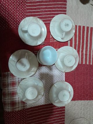 juefo de tazas de te o café