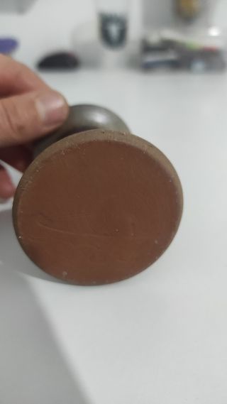 Soporte para vela hecho de barro